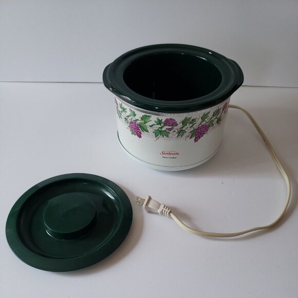 Vintage Sunbeam Mini Slow Cooker w Rare Grape Vine Ivy Design Model SC100 Small - Picture 5 of 14
